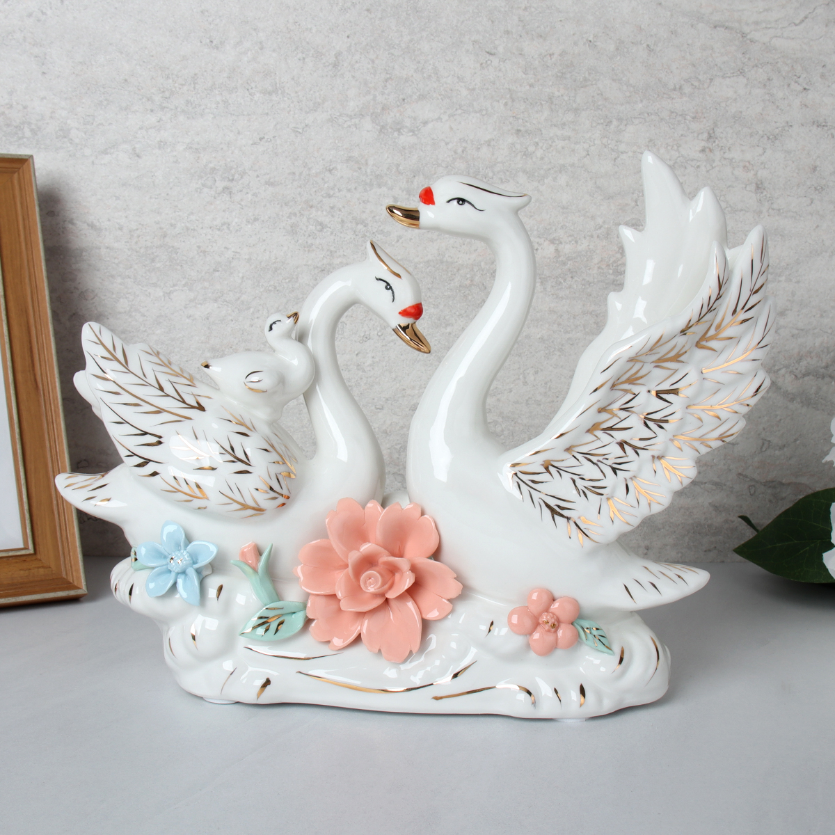 Статуэтка Лебеди 25х9х19 см / W3167 /уп 24/