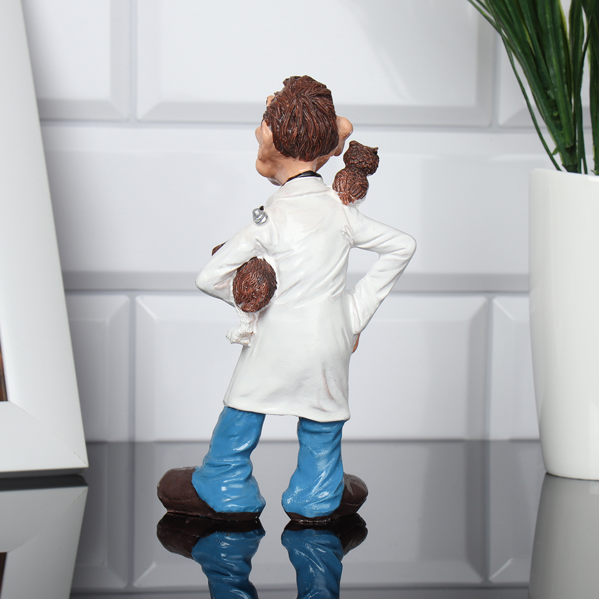 Фигурка Ветеринар 16 см / SV22-12 /уп 72/