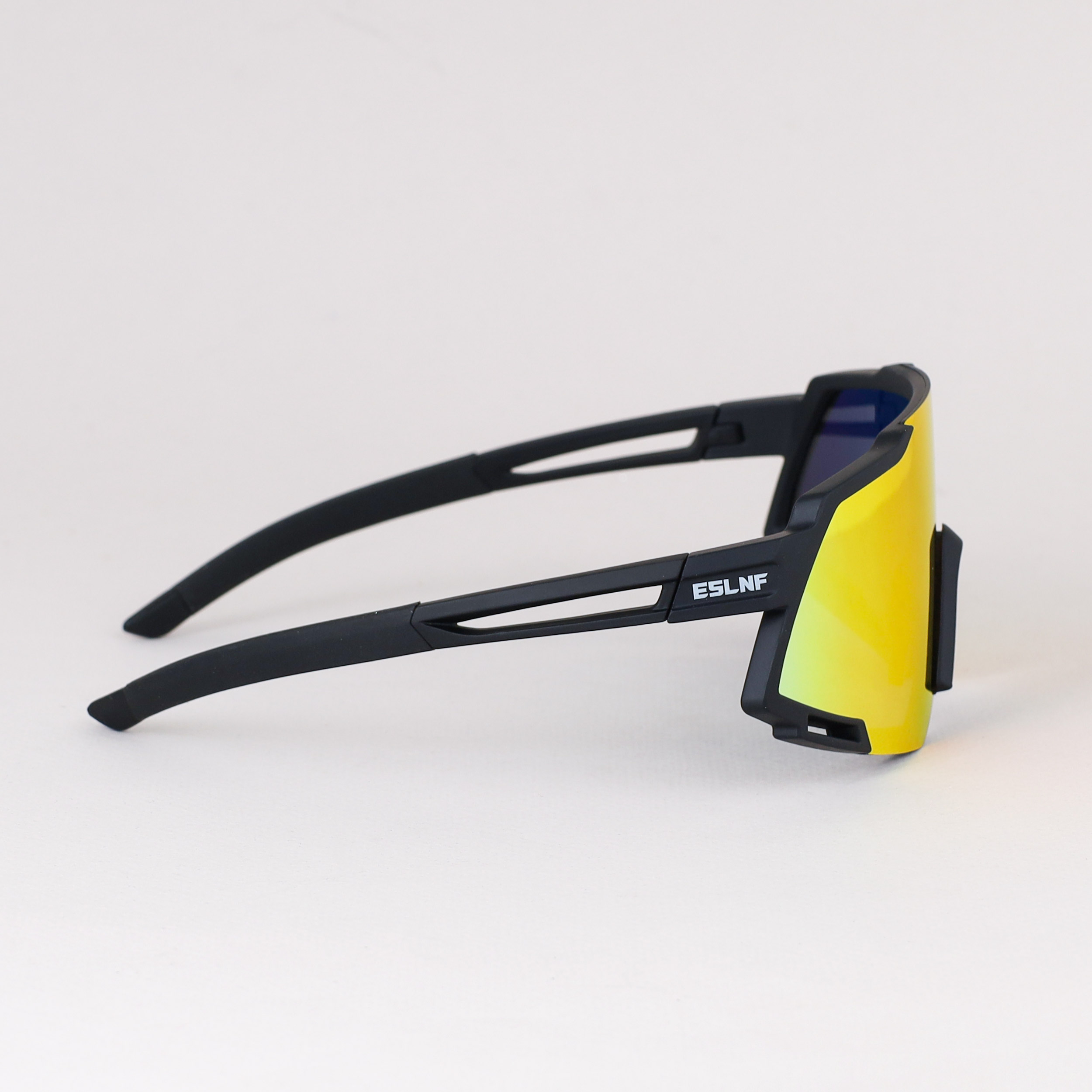 Очки спортивные солнцезащитные ESLNF. ударопрочные. Линза: HD POLARIZED-Зеркальная. Silicone переносица и боковые душки. Черный-Оранжевый /уп 50/