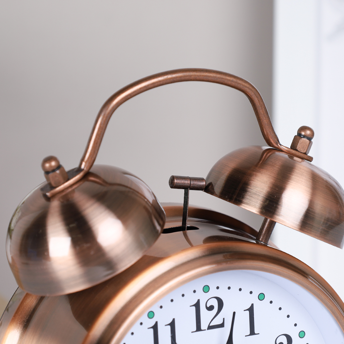 Будильник 13,5х6,5х20 см / 672 /уп 40/ 