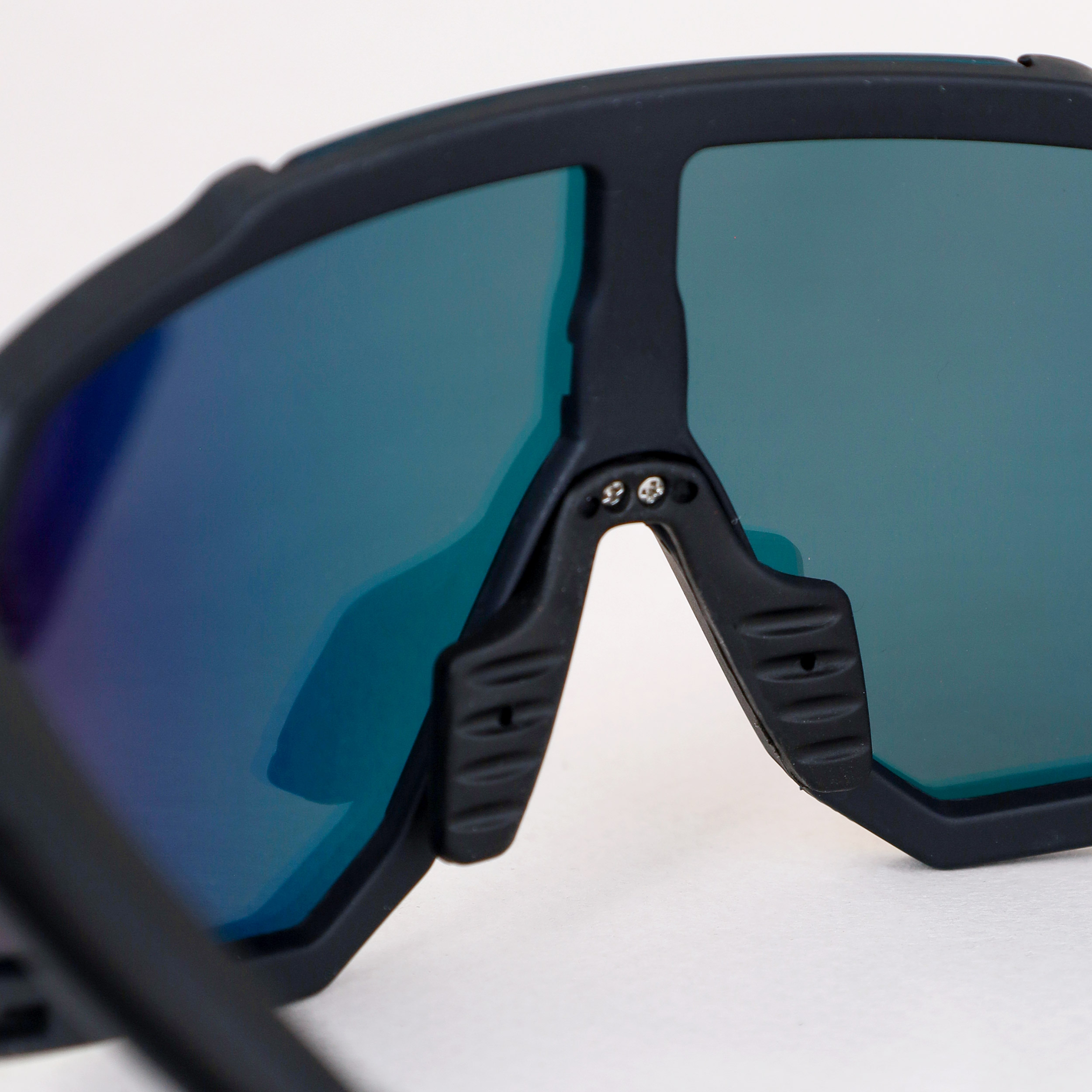 Очки спортивные солнцезащитные ESLNF. ударопрочные. Линза: HD POLARIZED-Зеркальная. Silicone переносица и боковые душки. Черный-Оранжевый /уп 50/