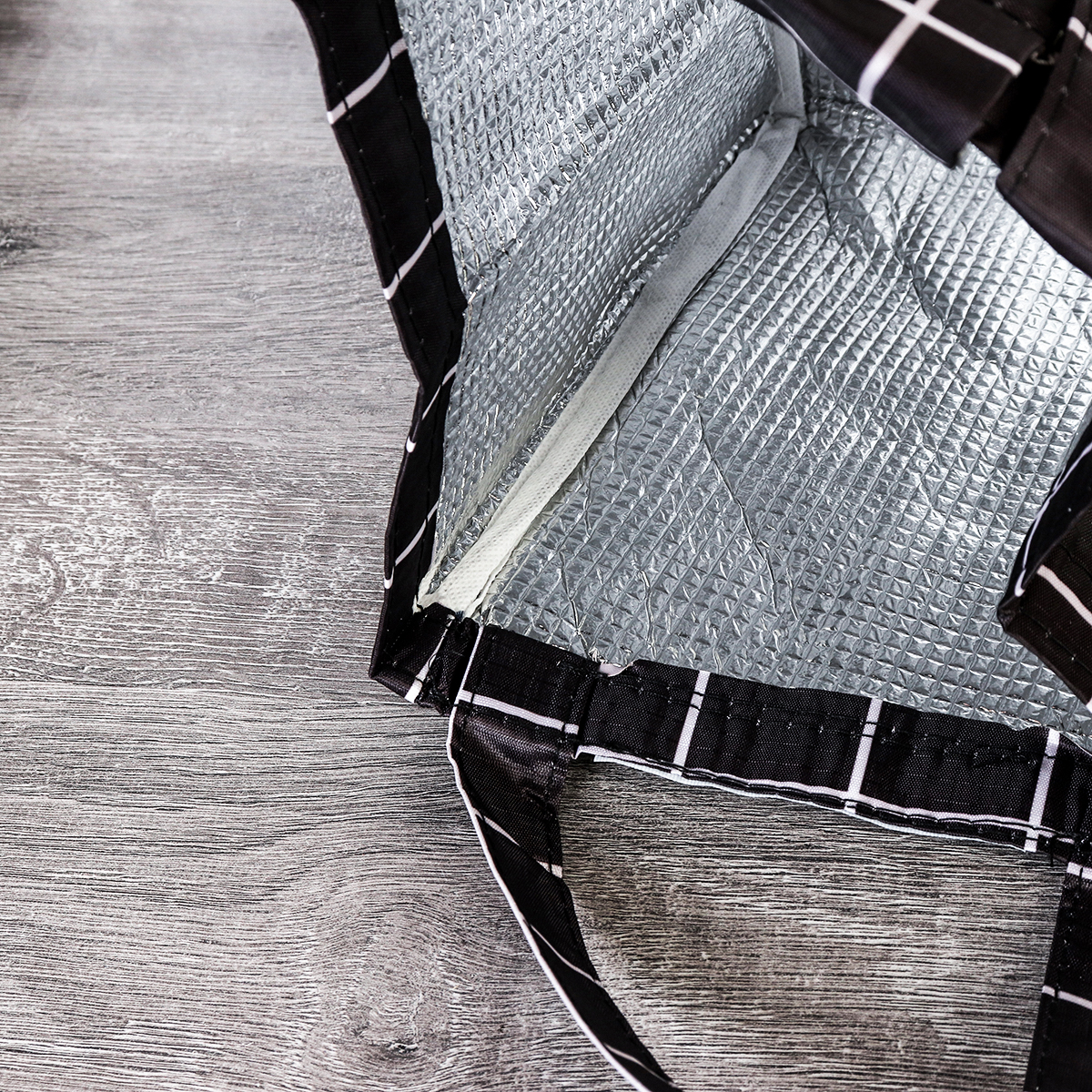 Сумка с эффектом сохранения холода, тепла/термосумка / DFB107black and white /уп 200/ 18x18x23 см, 5 л