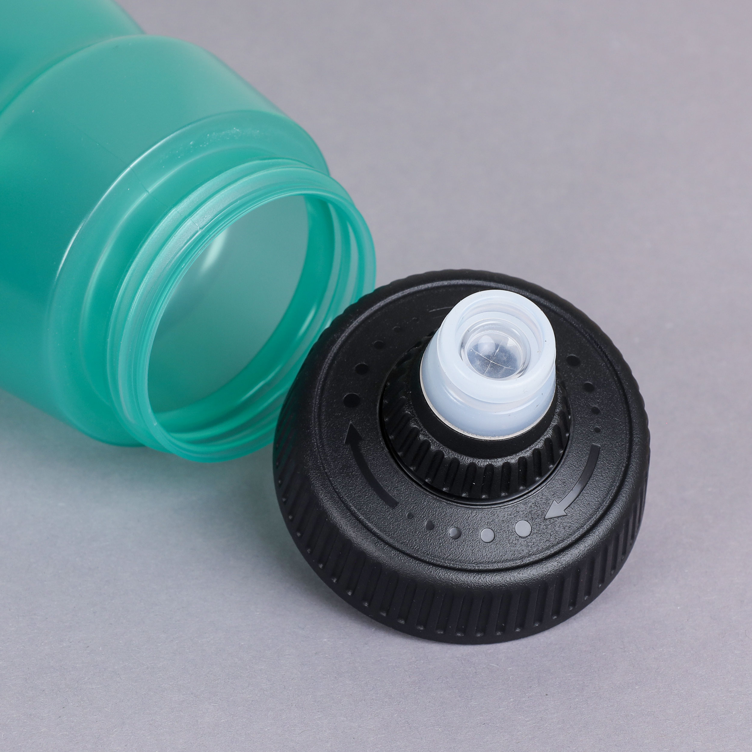 Бутылка для воды велосипедная ZEON WB230 гоночная, клапан NEW кэмэлбак, пищевой hi-quality PP, 700ML цвет green/уп100