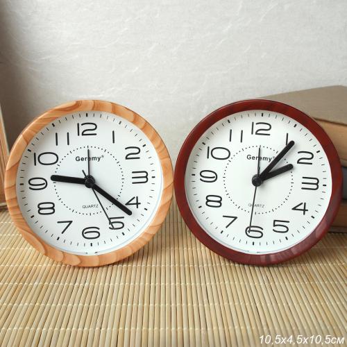 Будильник 10,2х4,2х10,2 см / 1571 /уп 100/