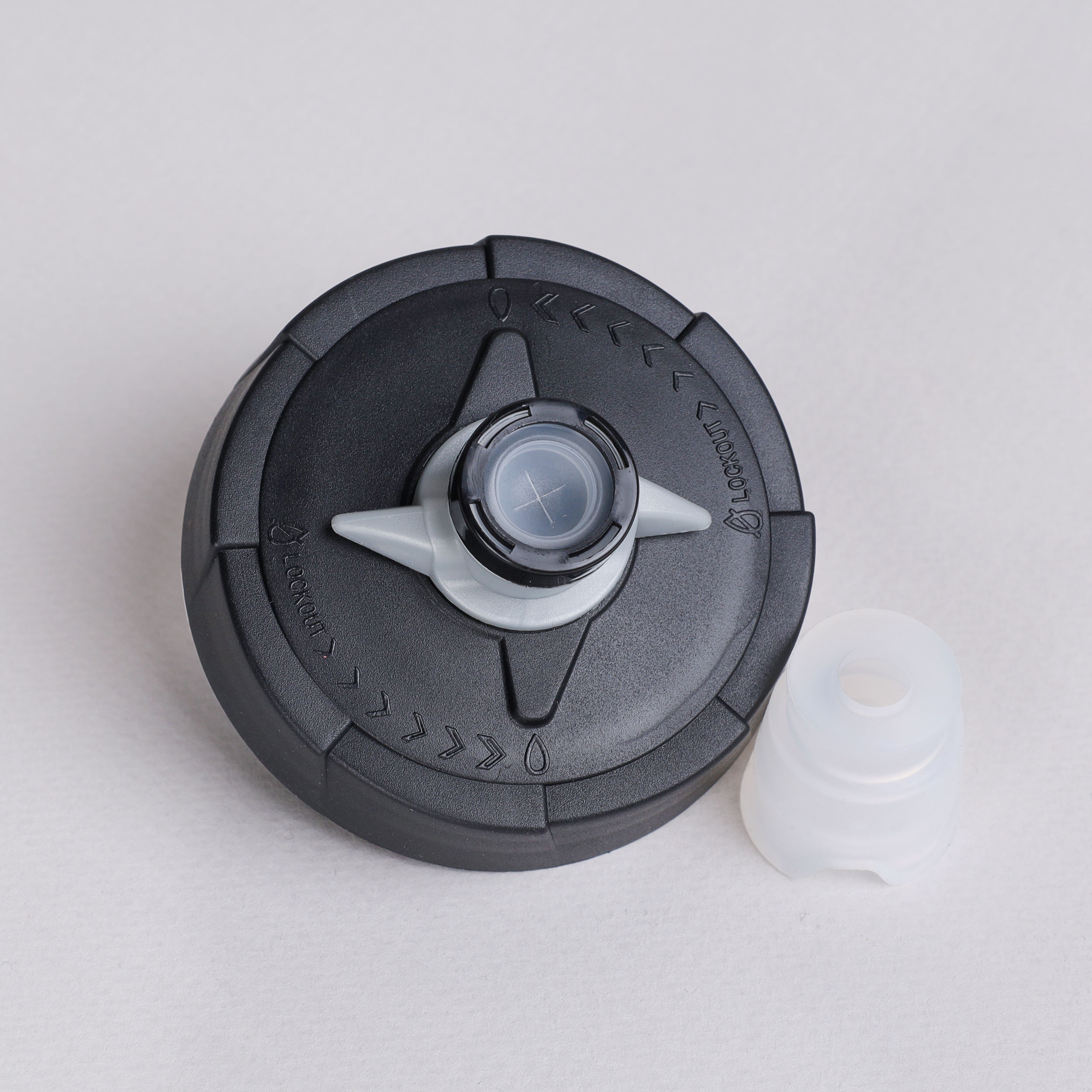 Бутылка для воды ZEON / WB226 / Пищевой PP / 750ML / Серый / уп100 / АКЦИЯ