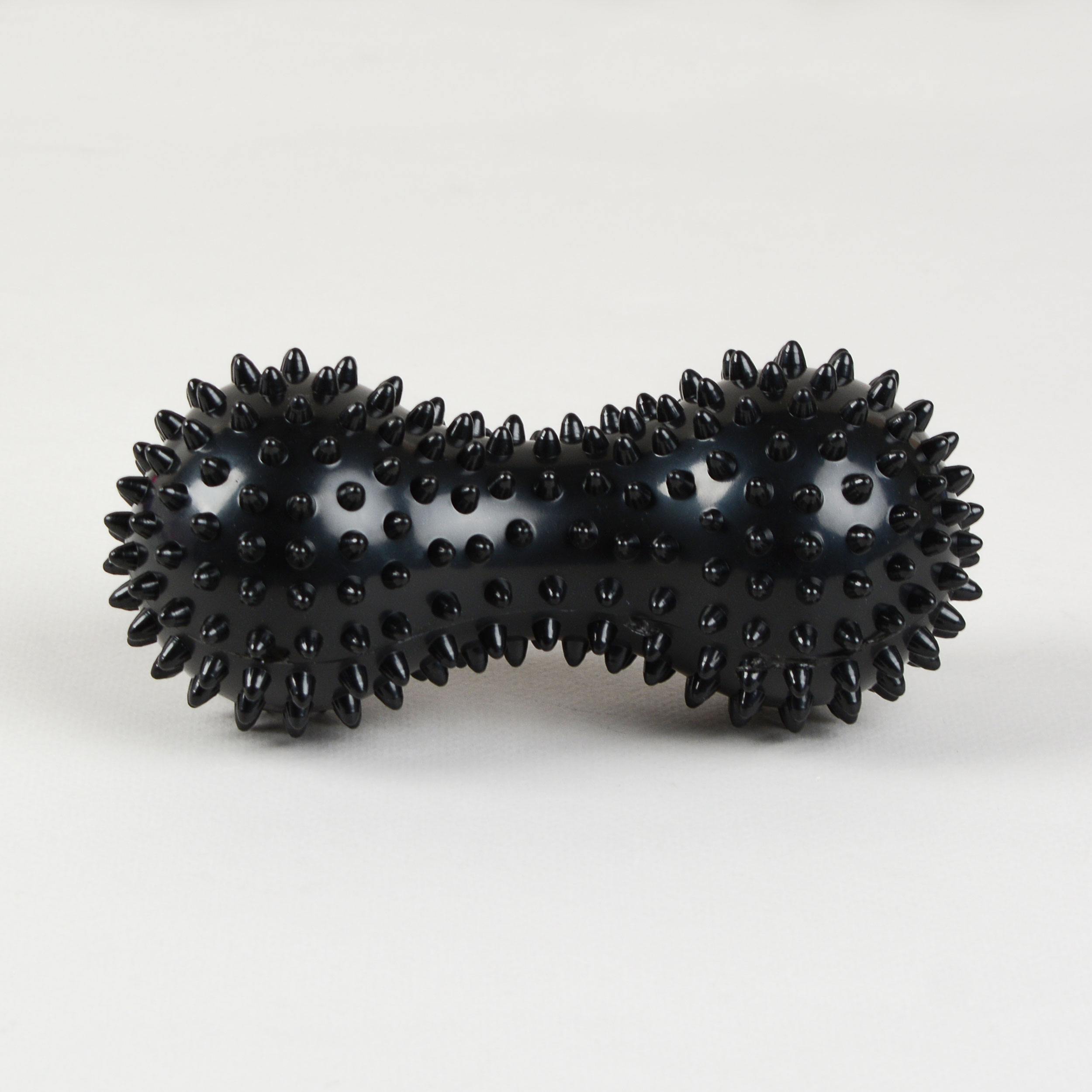 Мячик массажный / 6,8 х15 см / черный / уп 100