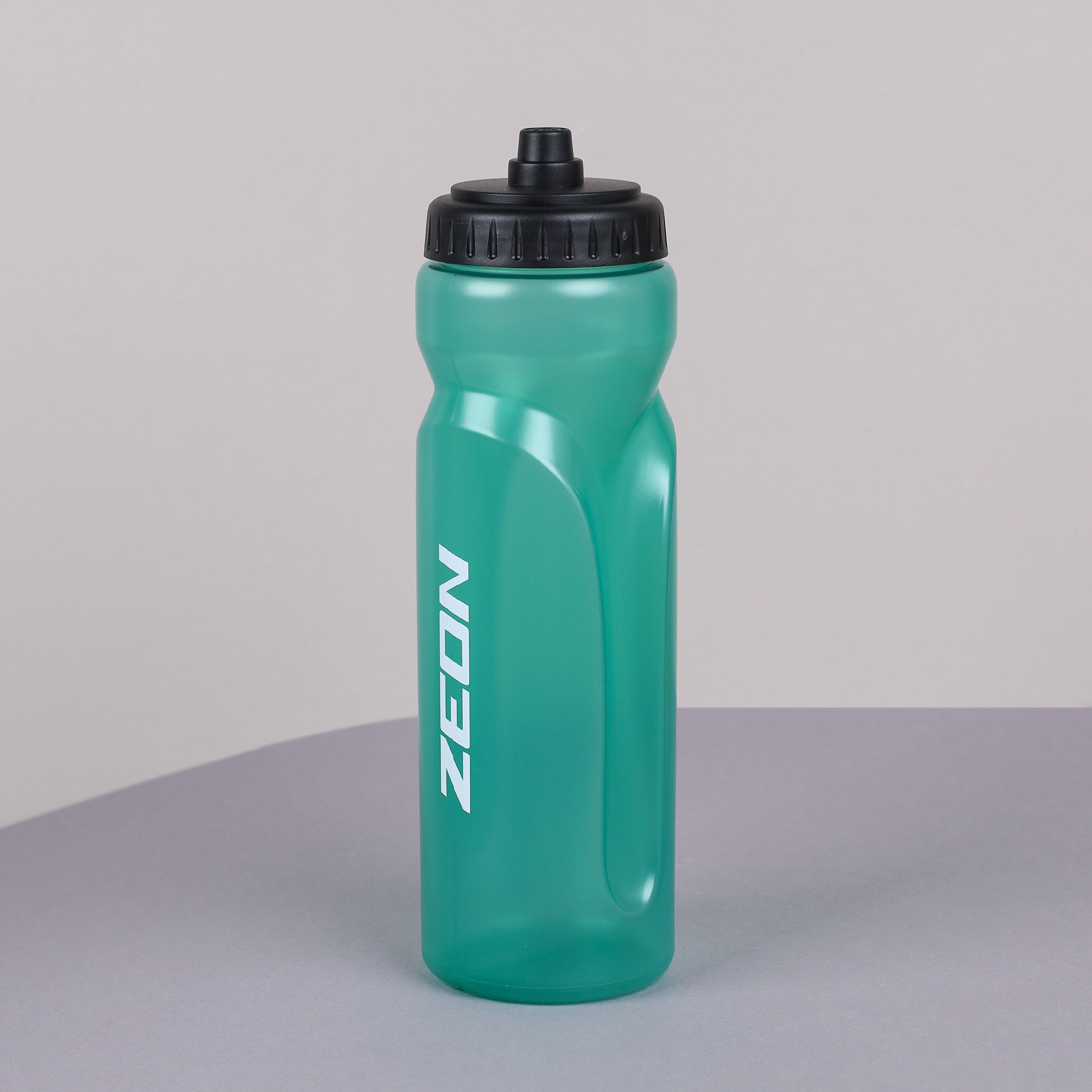 Бутылка для воды ZEON / WB105 / Пищевой PE / 750ML / Зеленый / уп100 / АКЦИЯ !!!