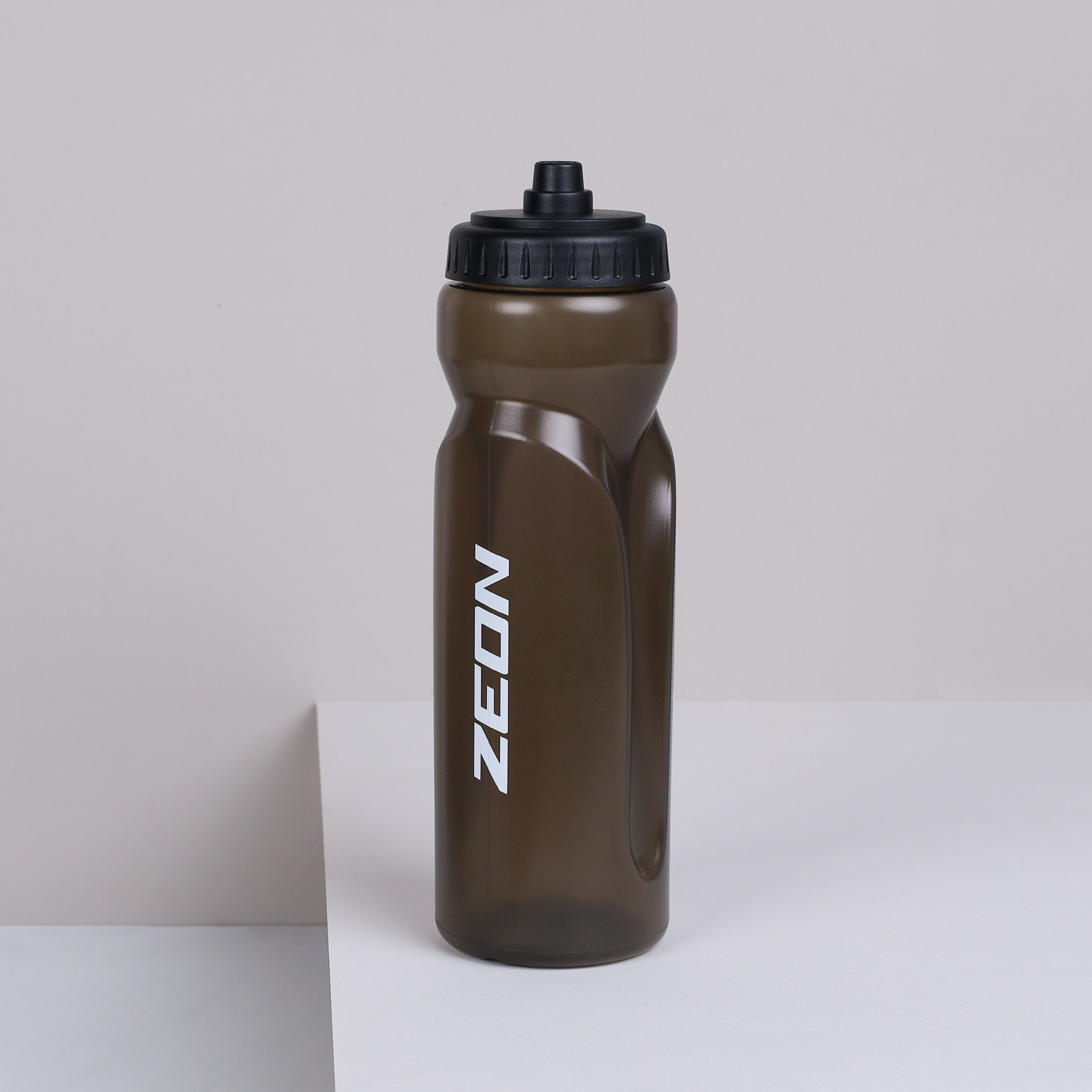 Бутылка для воды ZEON / WB105 / Пищевой PE / 750ML / Черный / уп100 / АКЦИЯ !!!