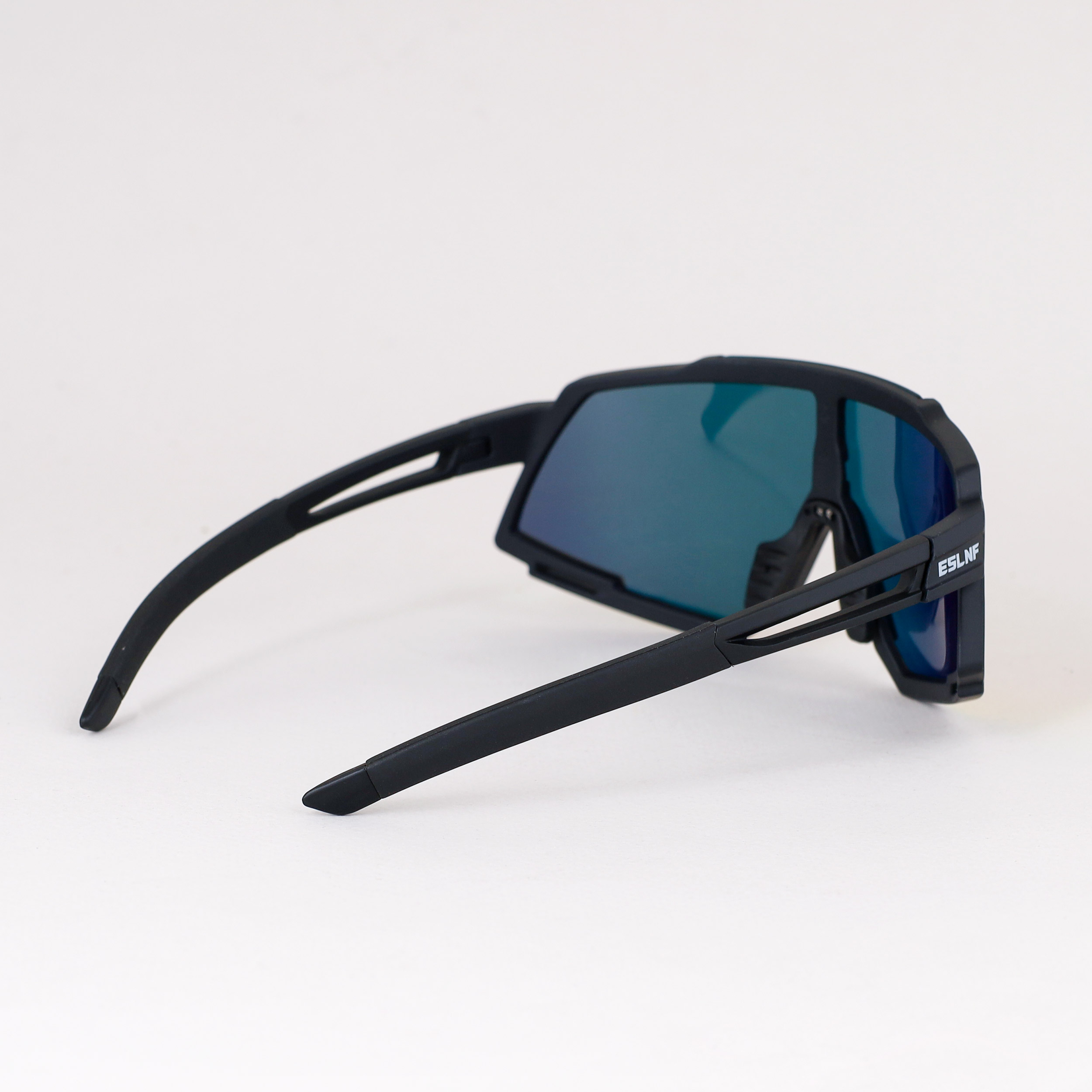 Очки спортивные солнцезащитные ESLNF. ударопрочные. Линза: HD POLARIZED-Зеркальная. Silicone переносица и боковые душки. Черный-Оранжевый /уп 50/