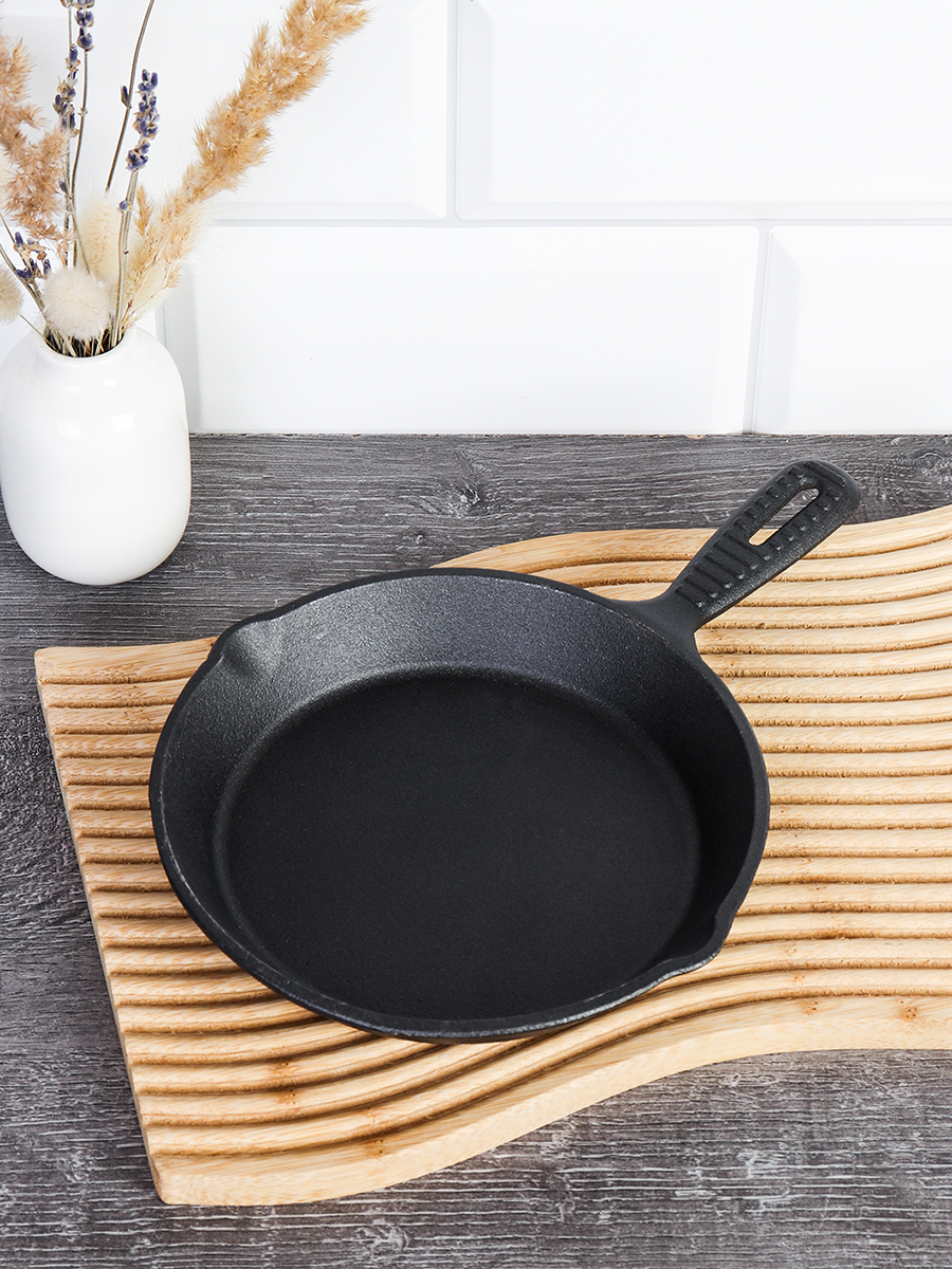 Сковорода чугунная с ручкой 16х3,2 / Y16YB /уп 20/ УЦЕНКА