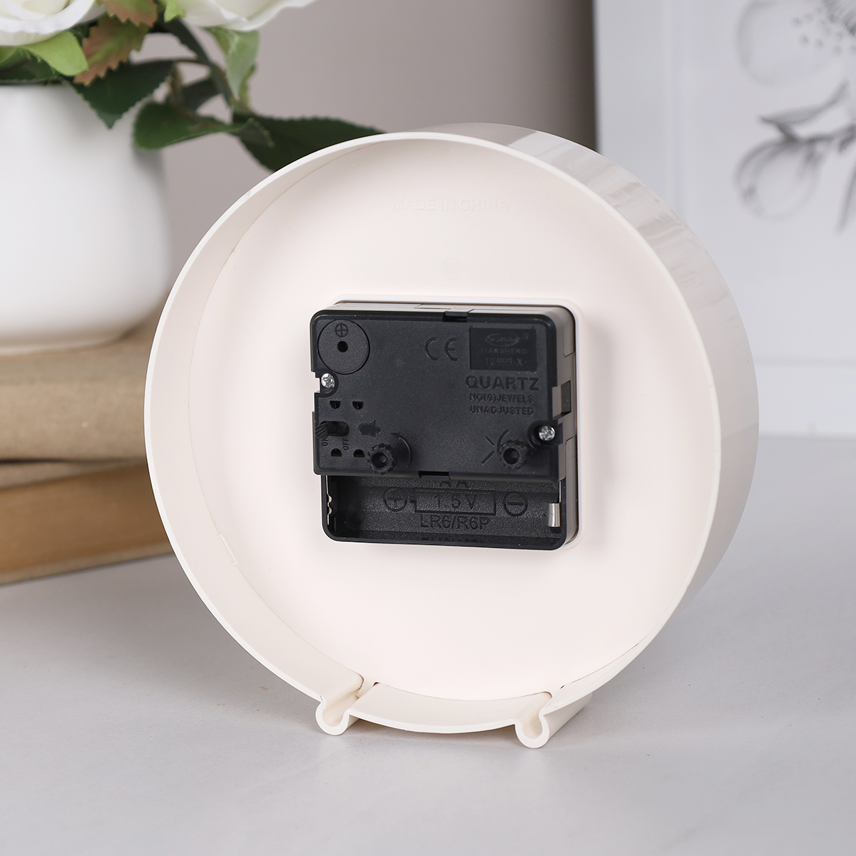 Будильник 13х4х13 см / 66282 /уп 120/ 