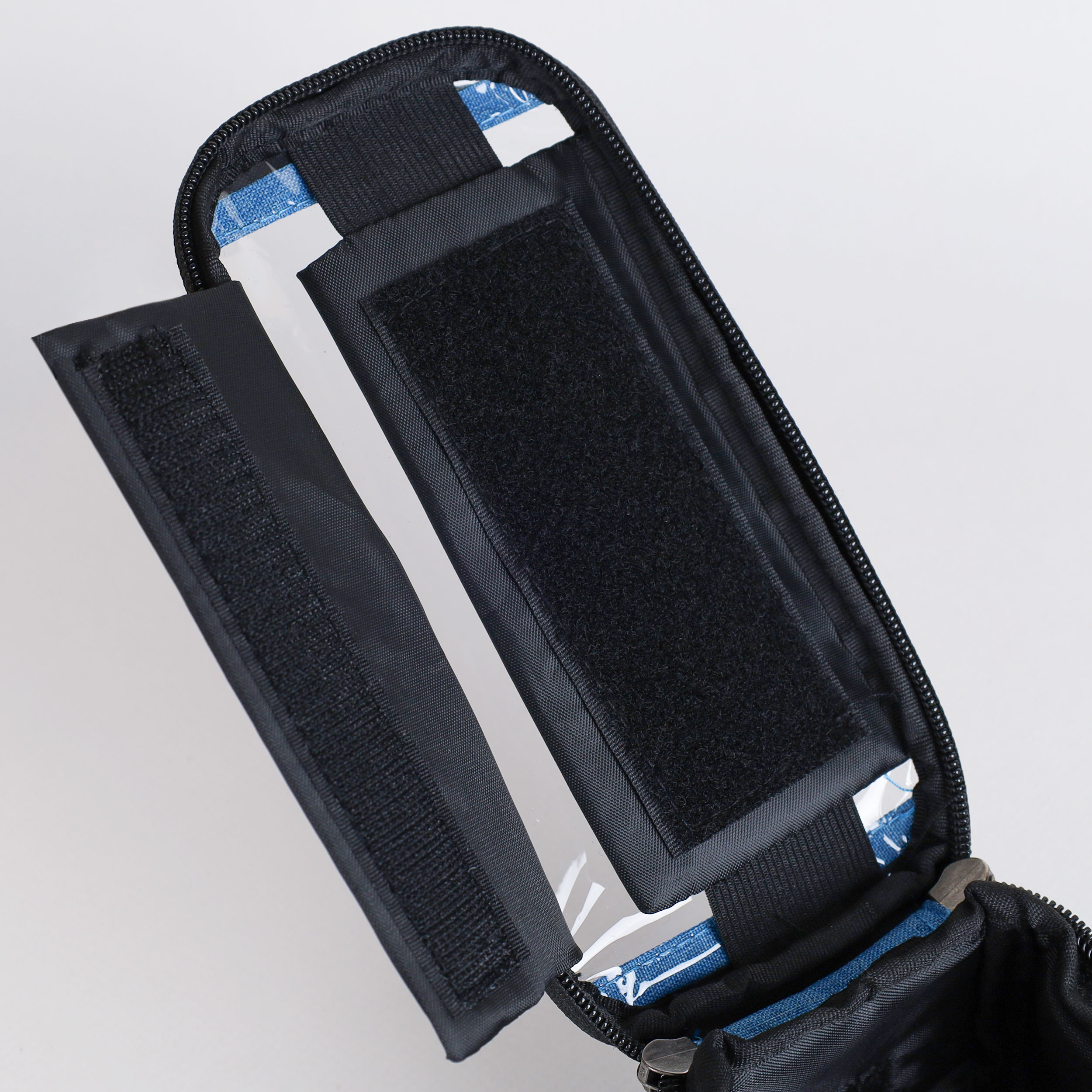 Сумка велосипедная на раму BICYCLE SOUL, с отделением для смартфона 6.0", основной отсек на молнии, голубая, 21x10.5x9см. /уп 50/