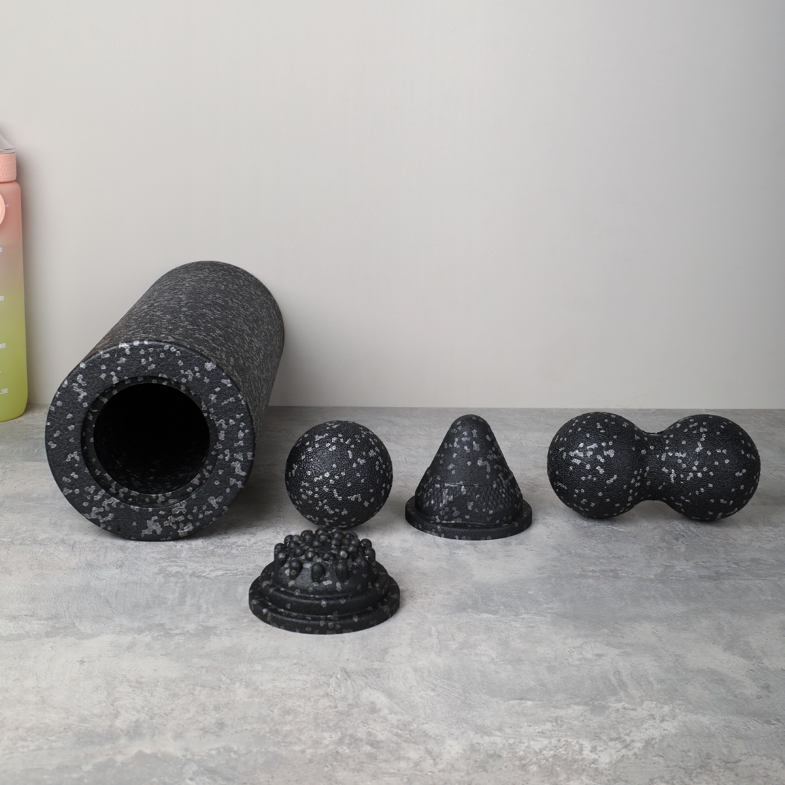 Набор массажный для МФР 5в1 / Ролик 37Х15 / мяч 8см /двойной мяч 16Х8 / массажный конус 9.8Х8  / массажная полусфера 9.8Х4.5 / Black+ Gray /уп 12