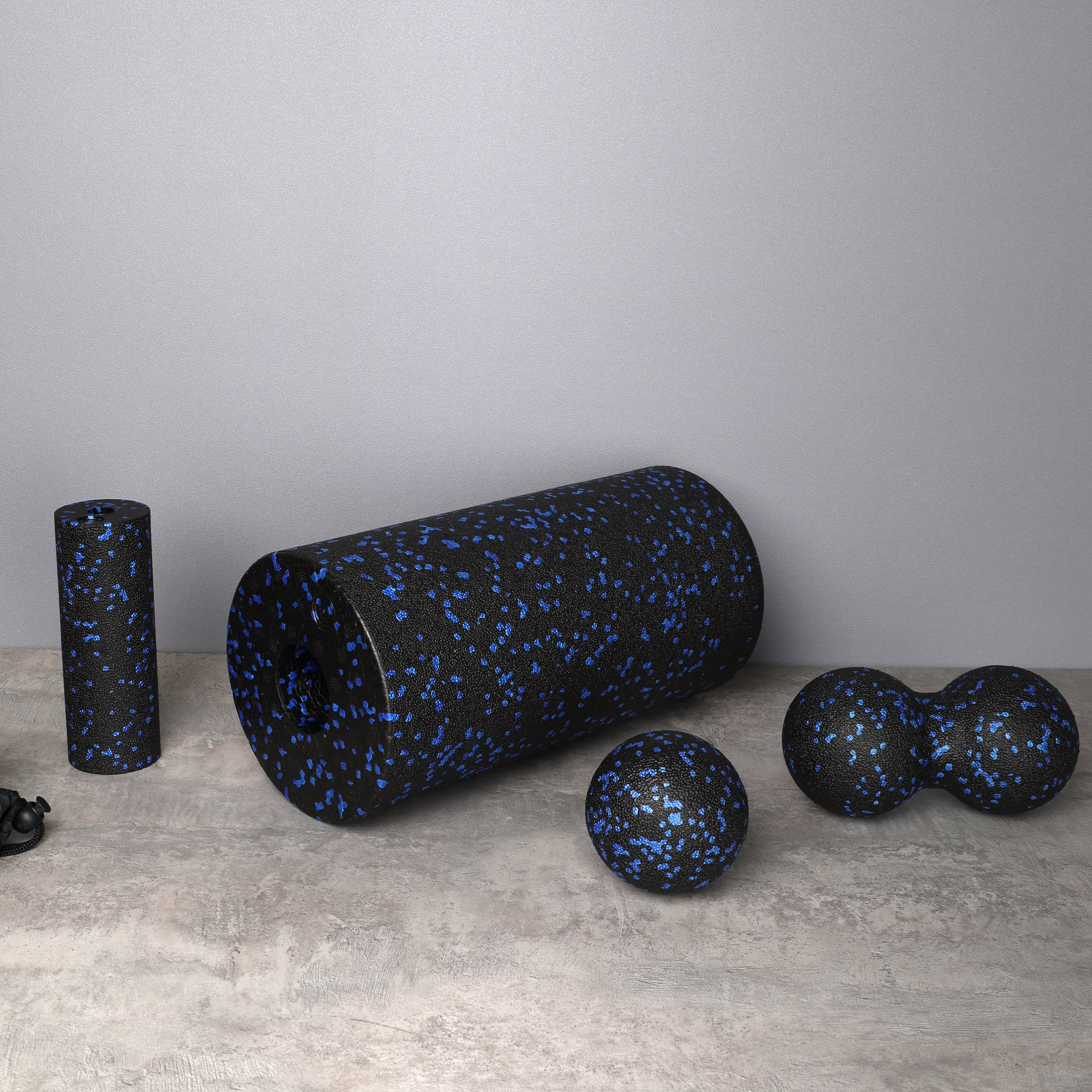 Набор массажный для МФР 4в1 + чехол/ Ролик 30Х15 / ролик 5.3Х15 / мяч 8 см / двойной мяч 8Х16 / Черно-синий /уп12