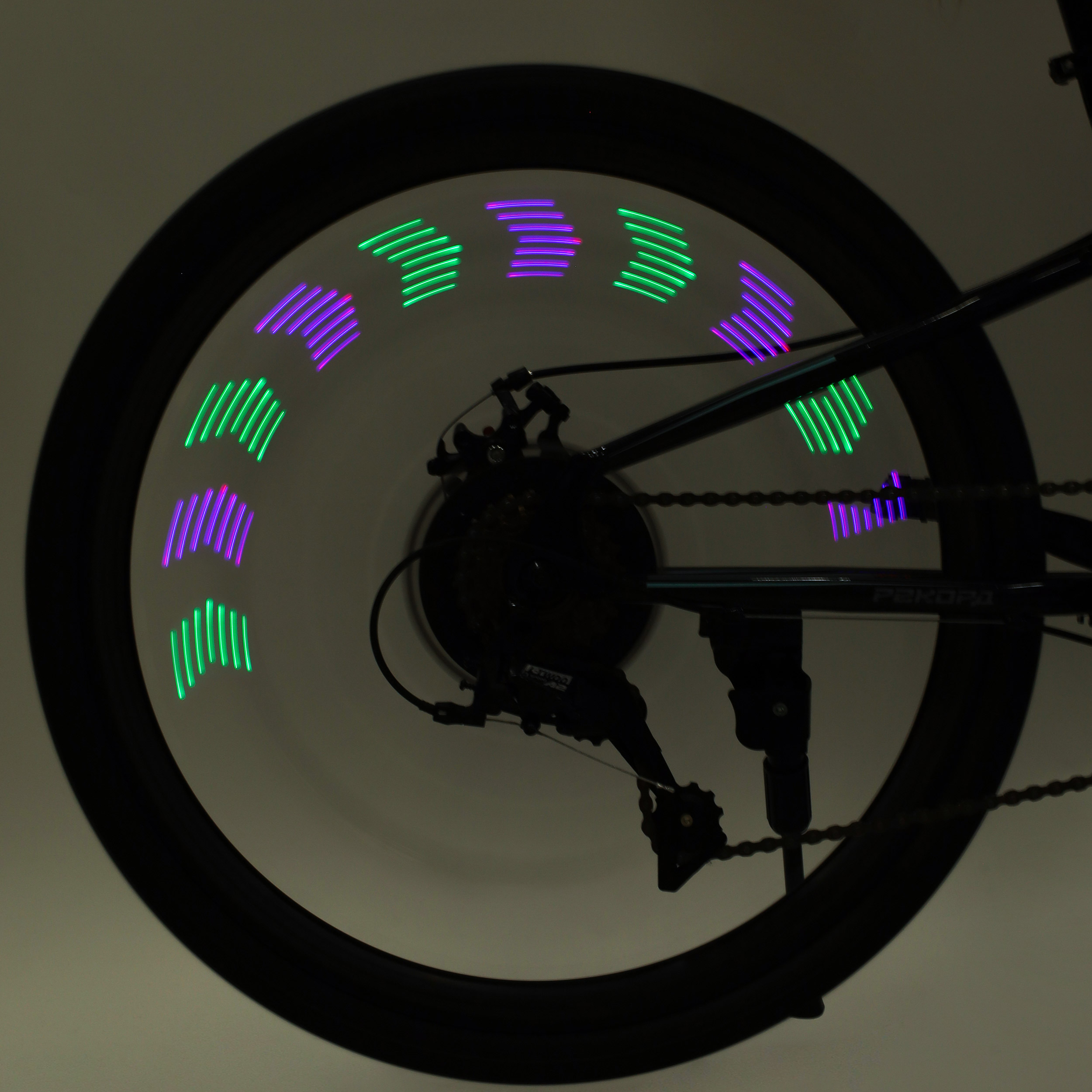 Фонарь подсветка для колес COMIRON "A02" корпус: пластик, свет 14 RGB LED, 30 рисунков, ААА батарея, влагозащита IPX5 /уп 100/