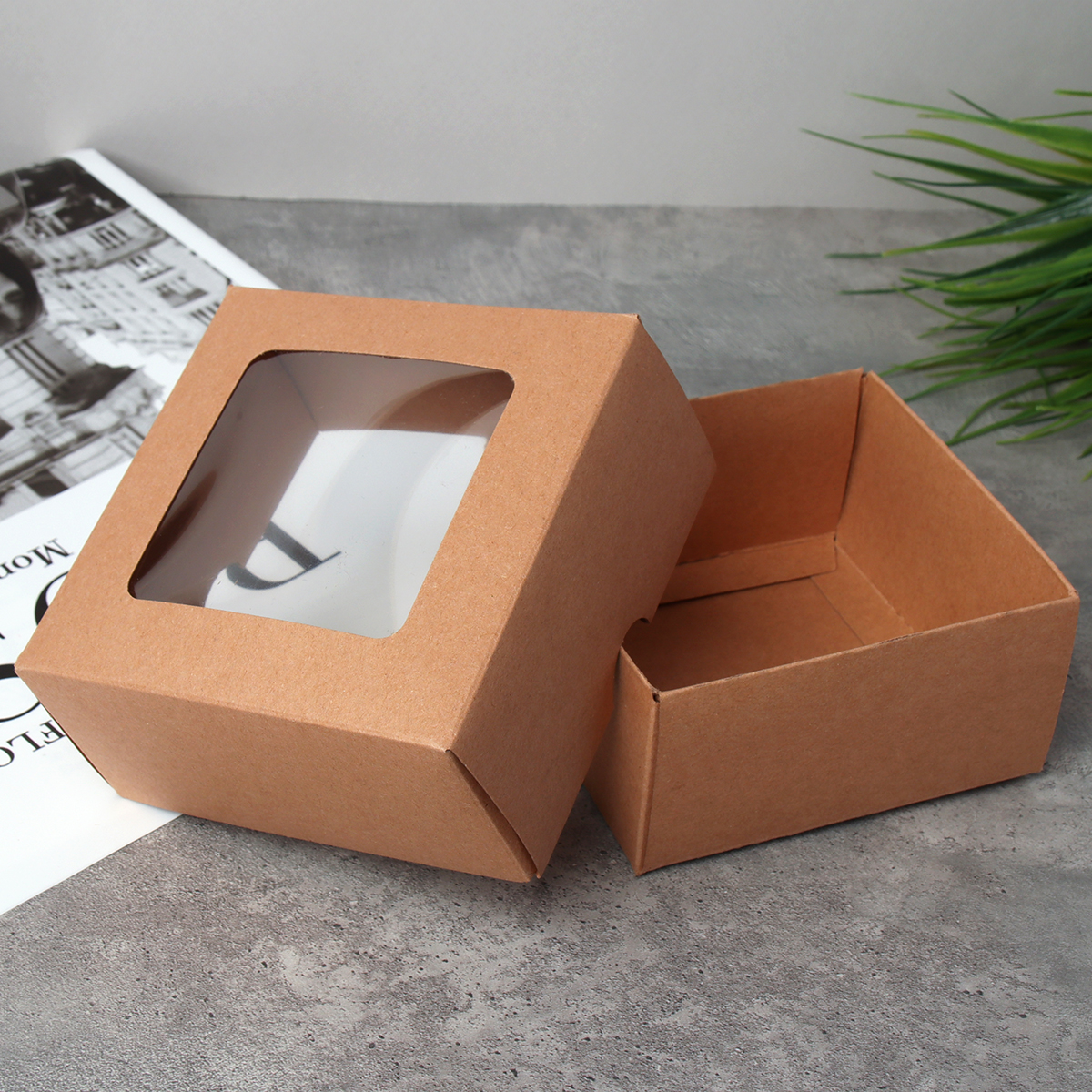 Коробка подарочная складная 13x13x5 см / 326-C /уп 12/600/крафт