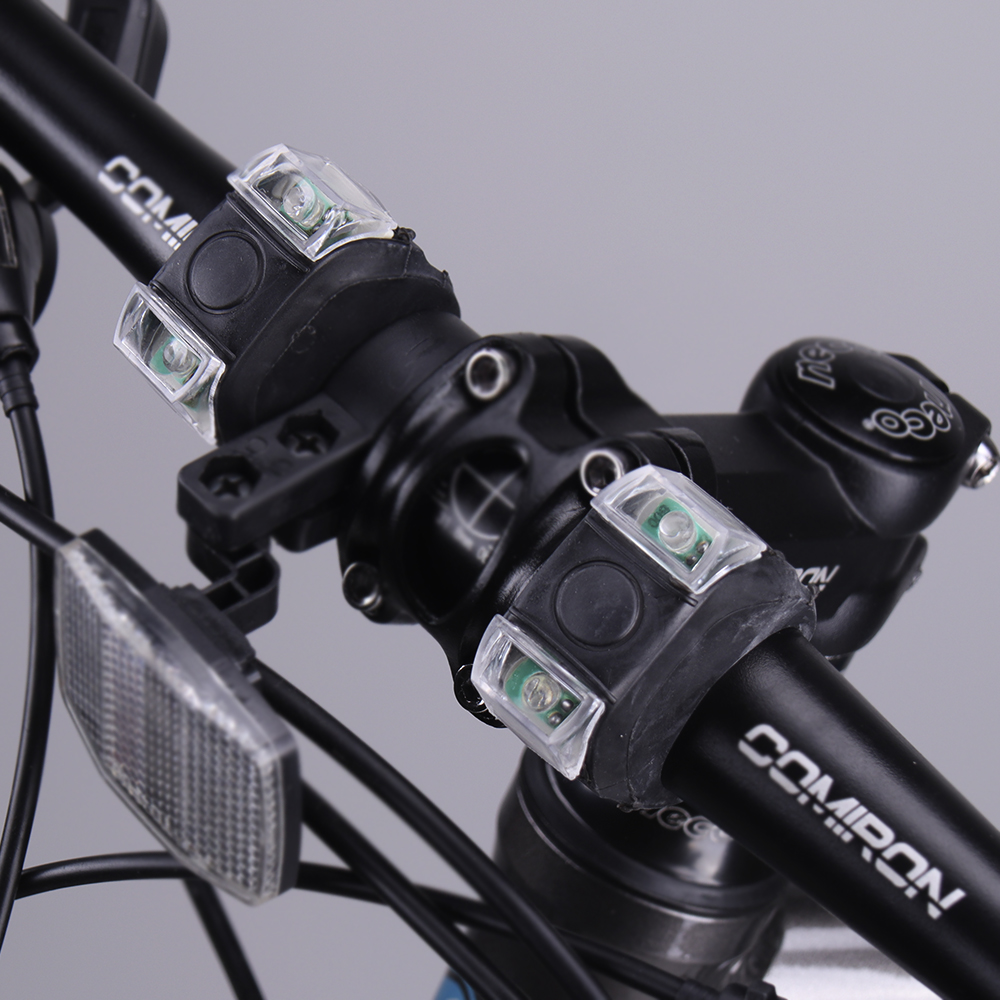 Фонарь двойной LED2 в силиконовом корпусе на руль велосипеда скутера на шлем питание от батареек чёрный набор из 2 штук /689378/