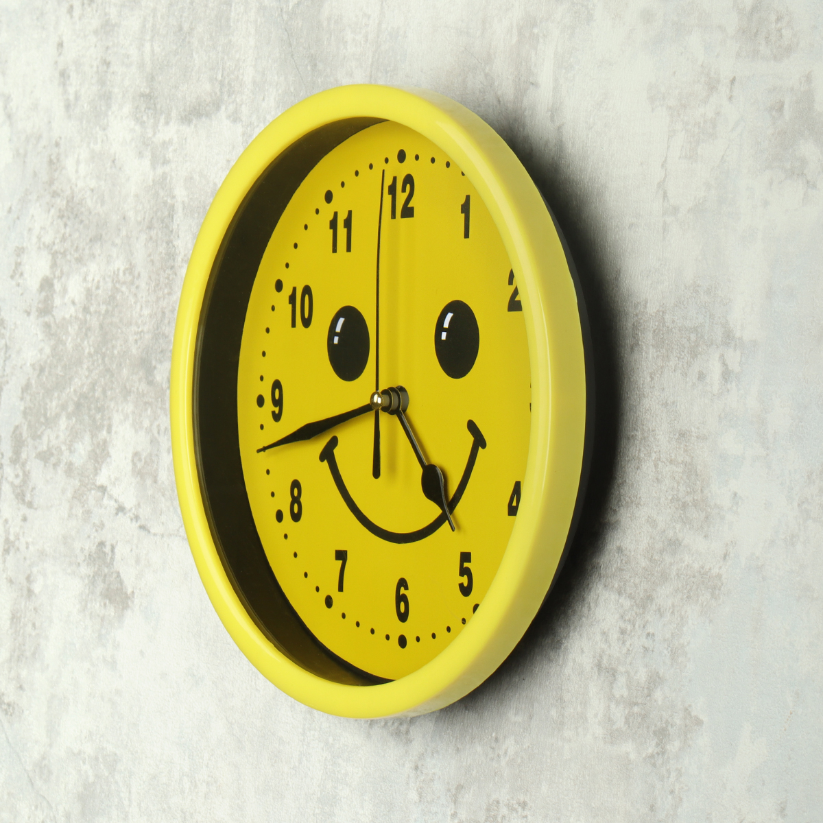Часы настенные Смайлик 20 см / 100Н/уп 60/