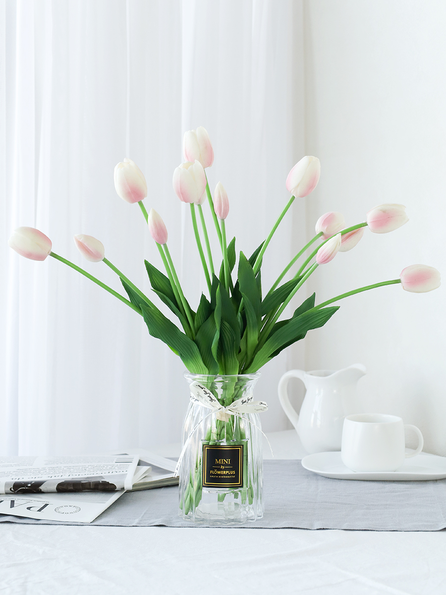 Ваза для цветов 18 см прозрачная с лентой этикетка / WRD-141 /уп 30/ без и/уп