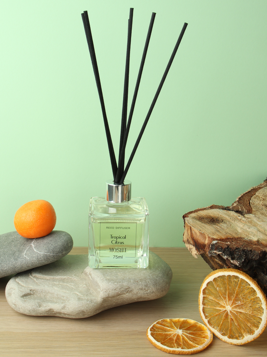 Жидкий ароматизатор с диффузором 75 мл (Тропические фрукты, роза, лаванда, лемонграс, гавайский бриз) / AF79921 /уп 12/48/серия MOSHI