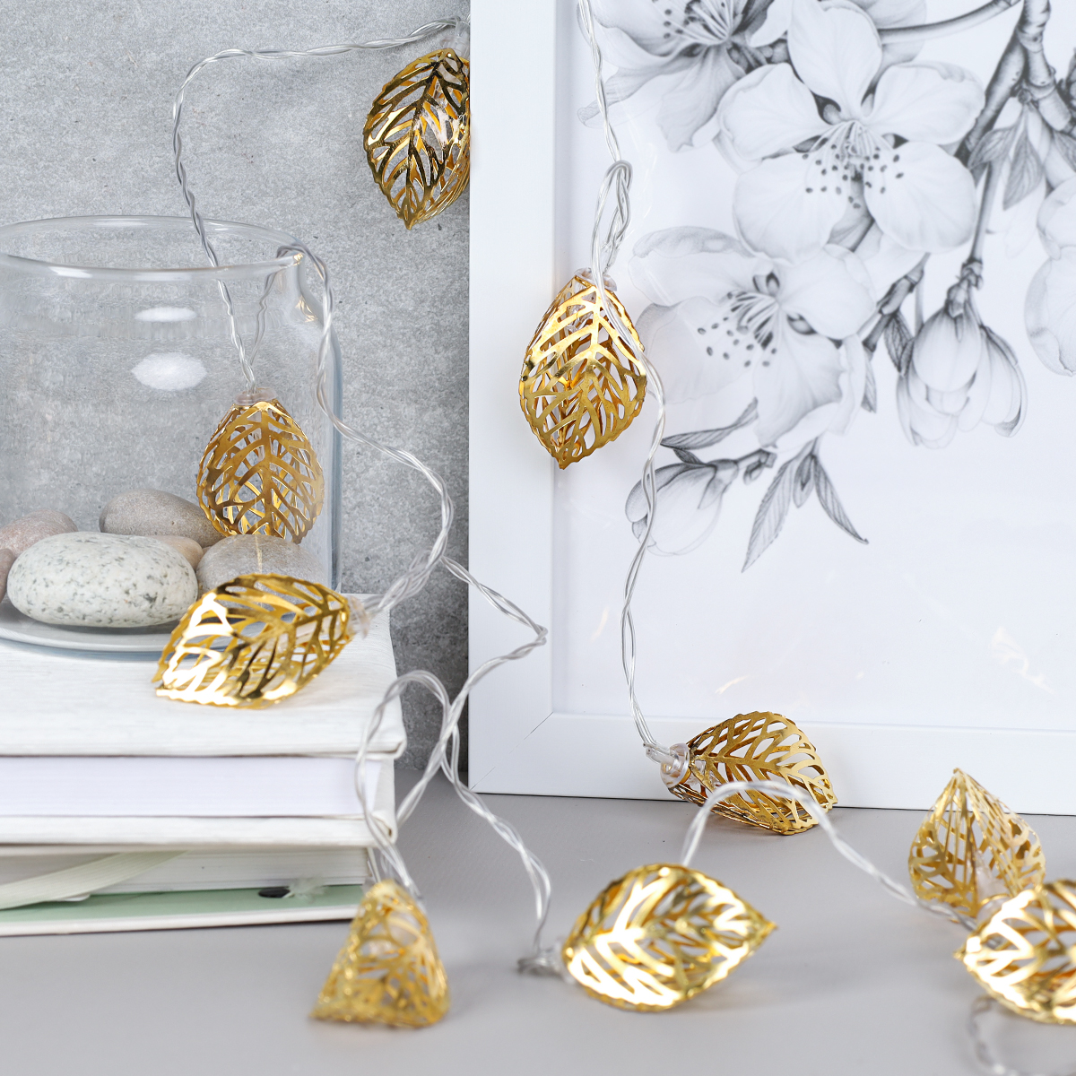 Гирлянда светодиодная 2 м 10 LED Листья / GN8 /уп 100/