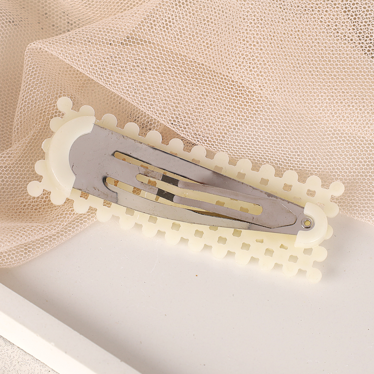 Заколка-зажим для волос Тик-Так / NL-27 /жемчуг