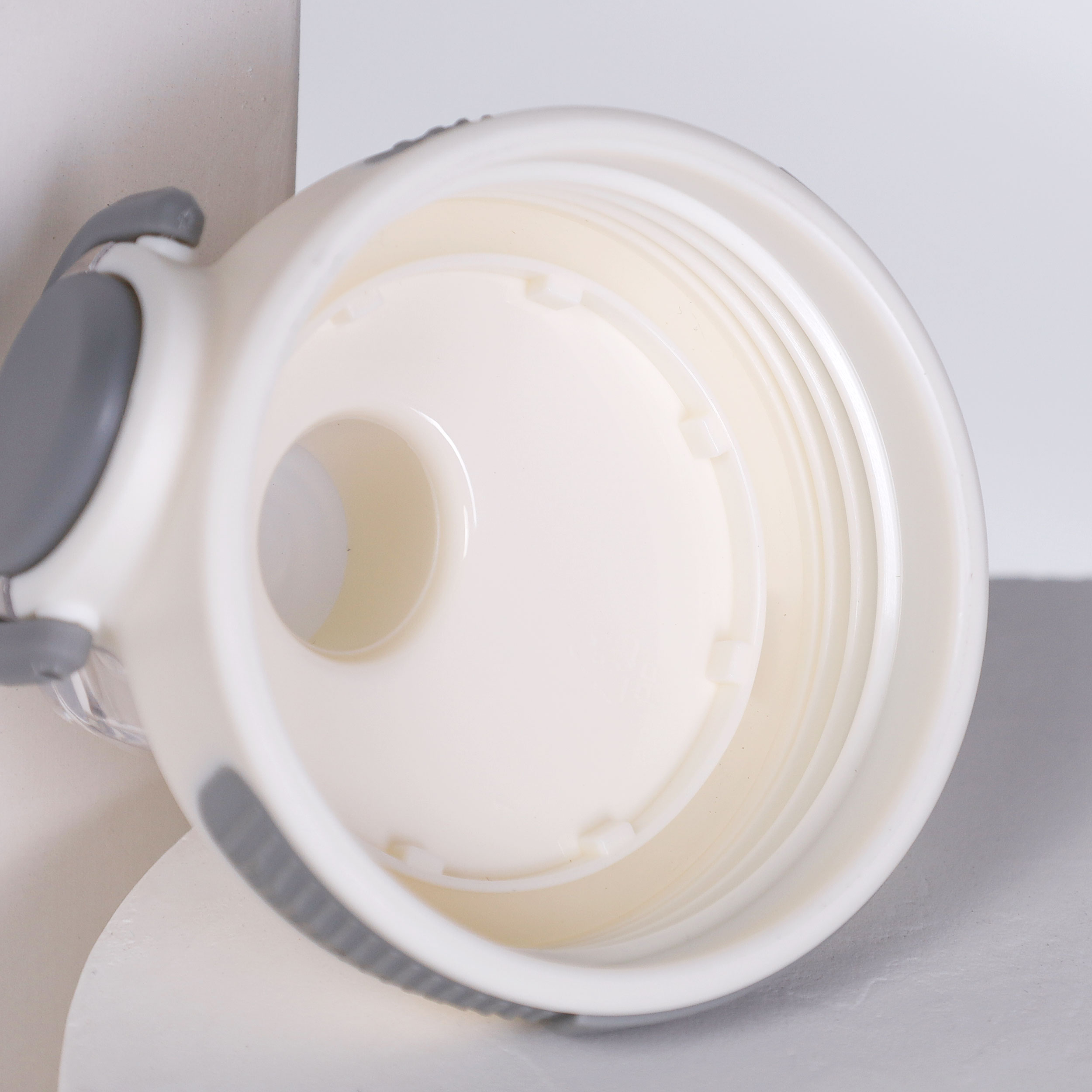 Бутылка для воды Вуухууу-Woohooo 850 ml / Пищевой PP / Белый / уп 60 / АКЦИЯ