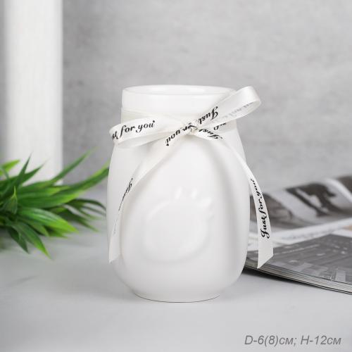 Ваза 12 см белая+ленточка 3D Ягода  АКЦИЯ / FLM-69 /уп 75/ без уп