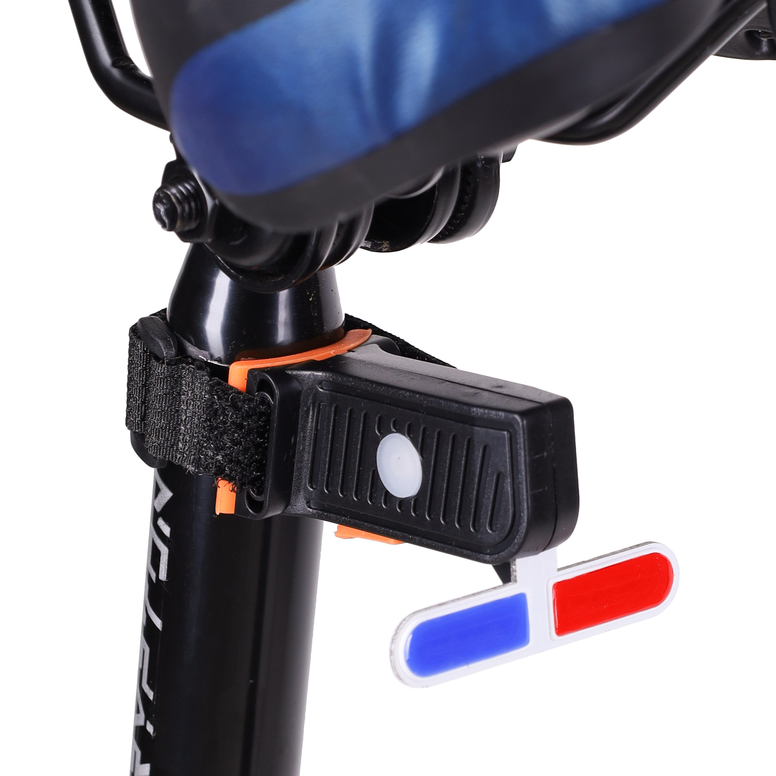 Фонарь задний COMIRON "ATTENTION" корпус: PC, суперлегкий, свет 18LED, 10lm, 250mAh, USB-micro, влагозащита IP64 /уп 95/105/