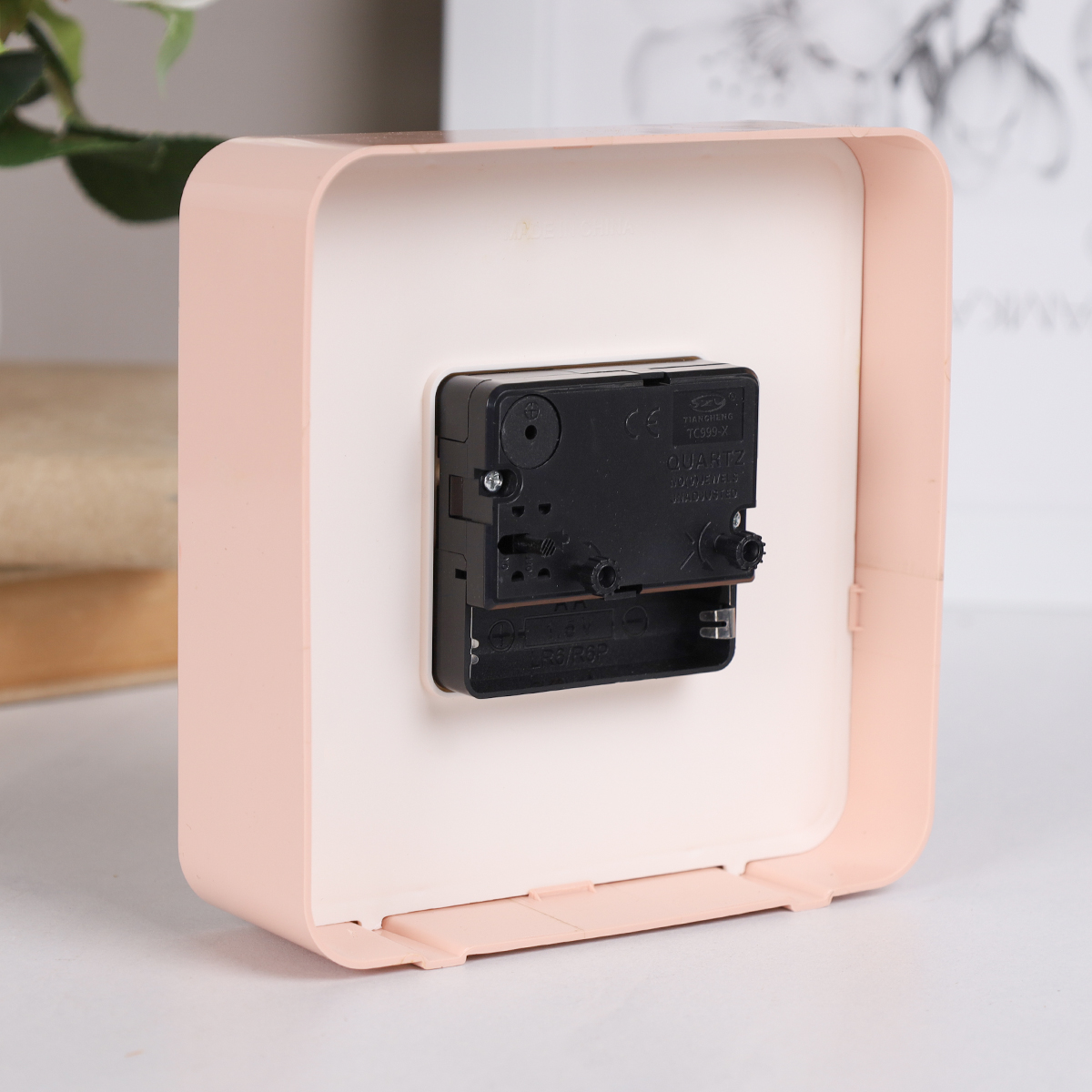 Будильник 13х4х13 см / 66283 /уп 120/ 