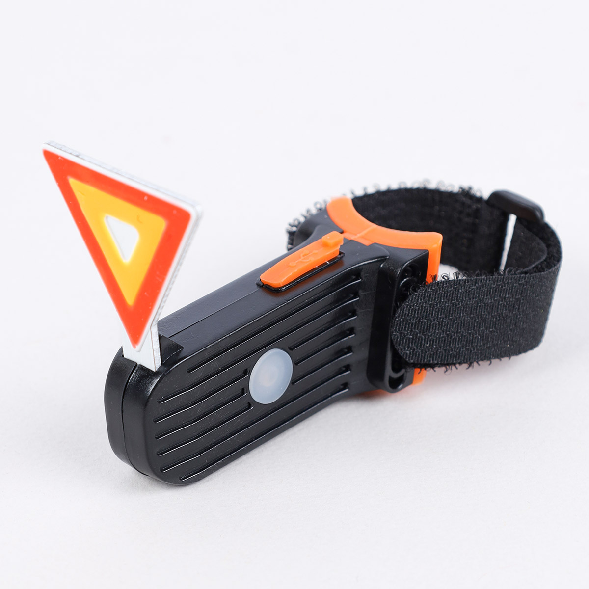 Фонарь задний COMIRON "TRIANGLE" корпус: PC, суперлегкий, свет 18LED, 10lm, 250mAh, USB-micro, влагозащита IP64 /уп 50/