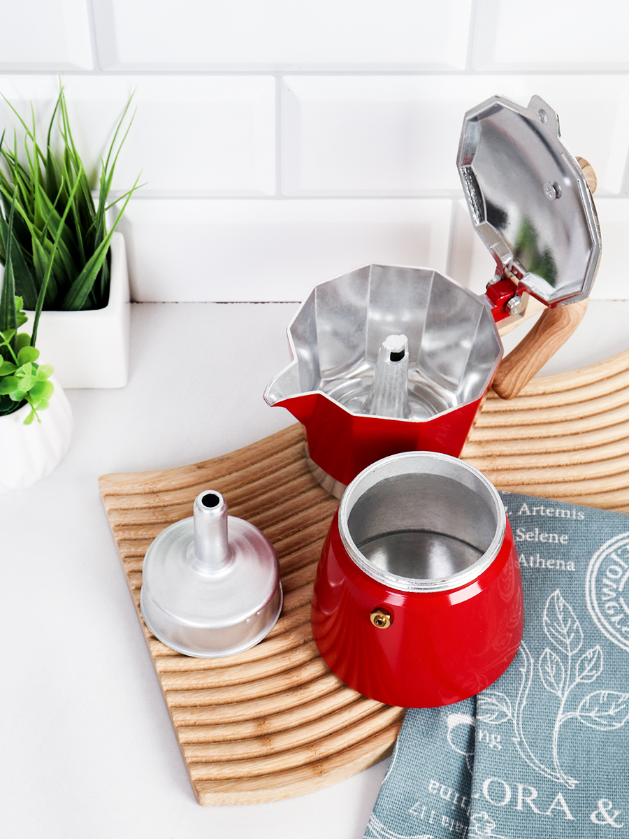 Кофеварка гейзерная 300 мл 6 чашек Красная / RX300-543 /уп 36/