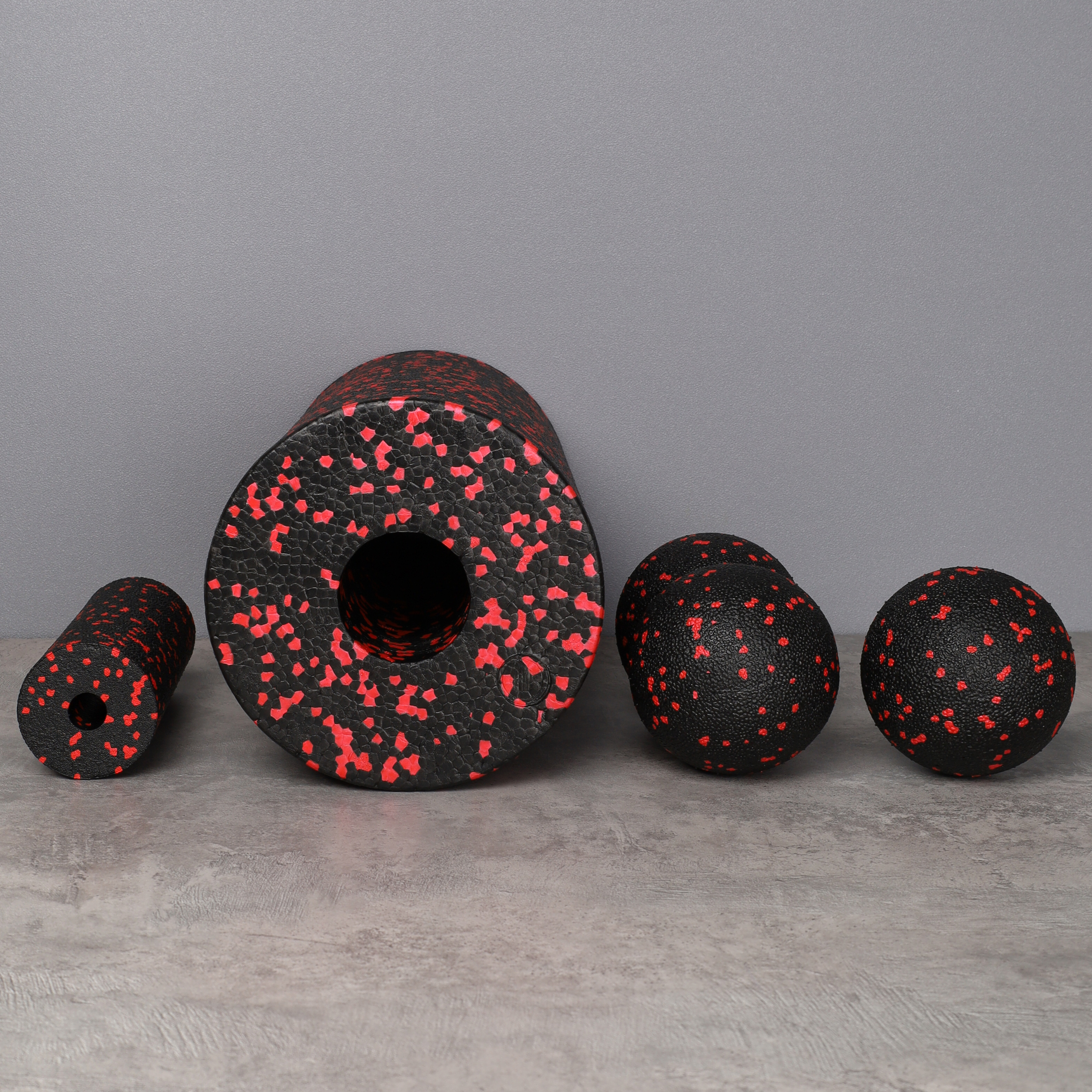 Набор массажный для МФР 4в1 + чехол/ Ролик 30Х15 / ролик 5.3Х15 / мяч 8 см / двойной мяч 8Х16 / Черно- красный /уп12