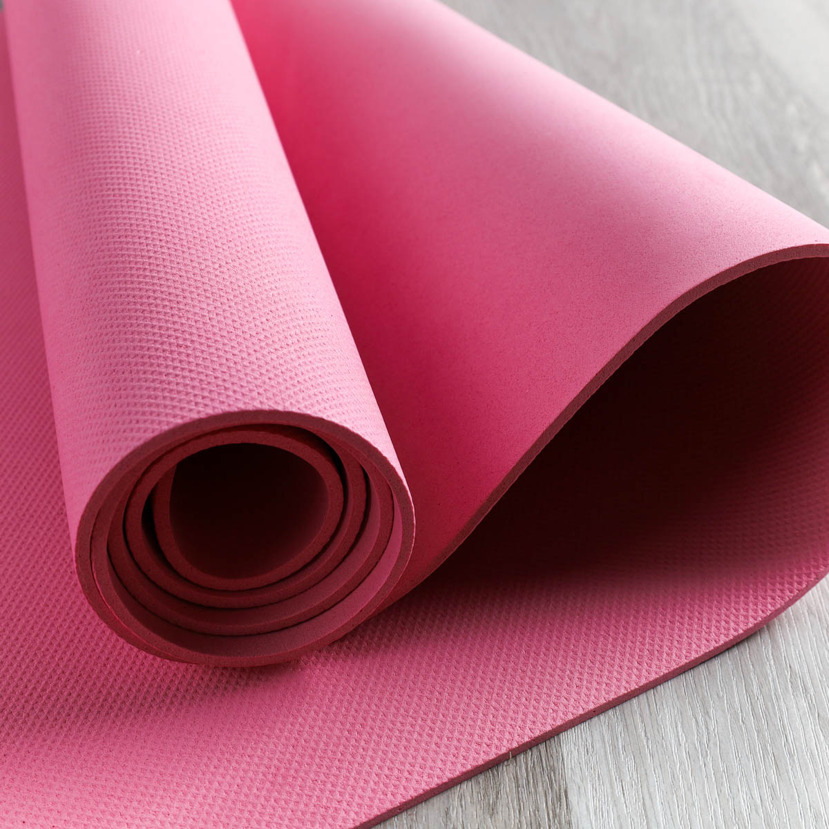 Коврик для йоги и фитнеса спортивный гимнастический EVA 4мм. 173х61х0,4 цвет: розовый / YM-EVA-4P / уп 24