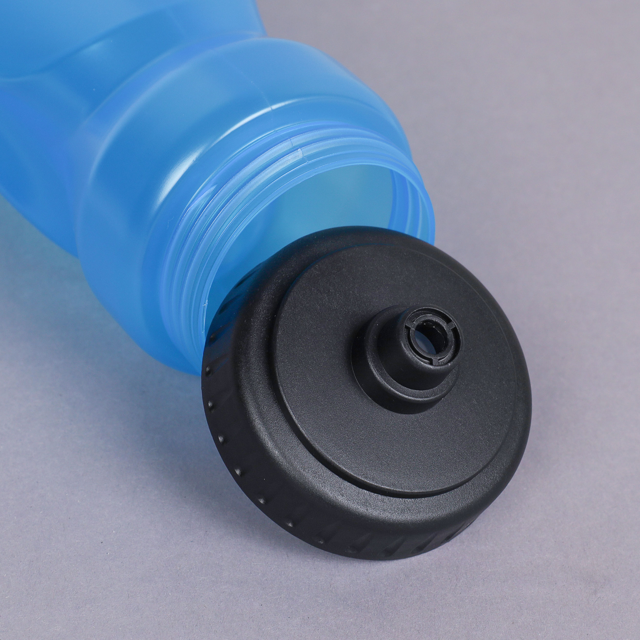 Бутылка для воды ZEON / WB105 / Пищевой PE / 750ML / Синий / уп100 / АКЦИЯ !!!