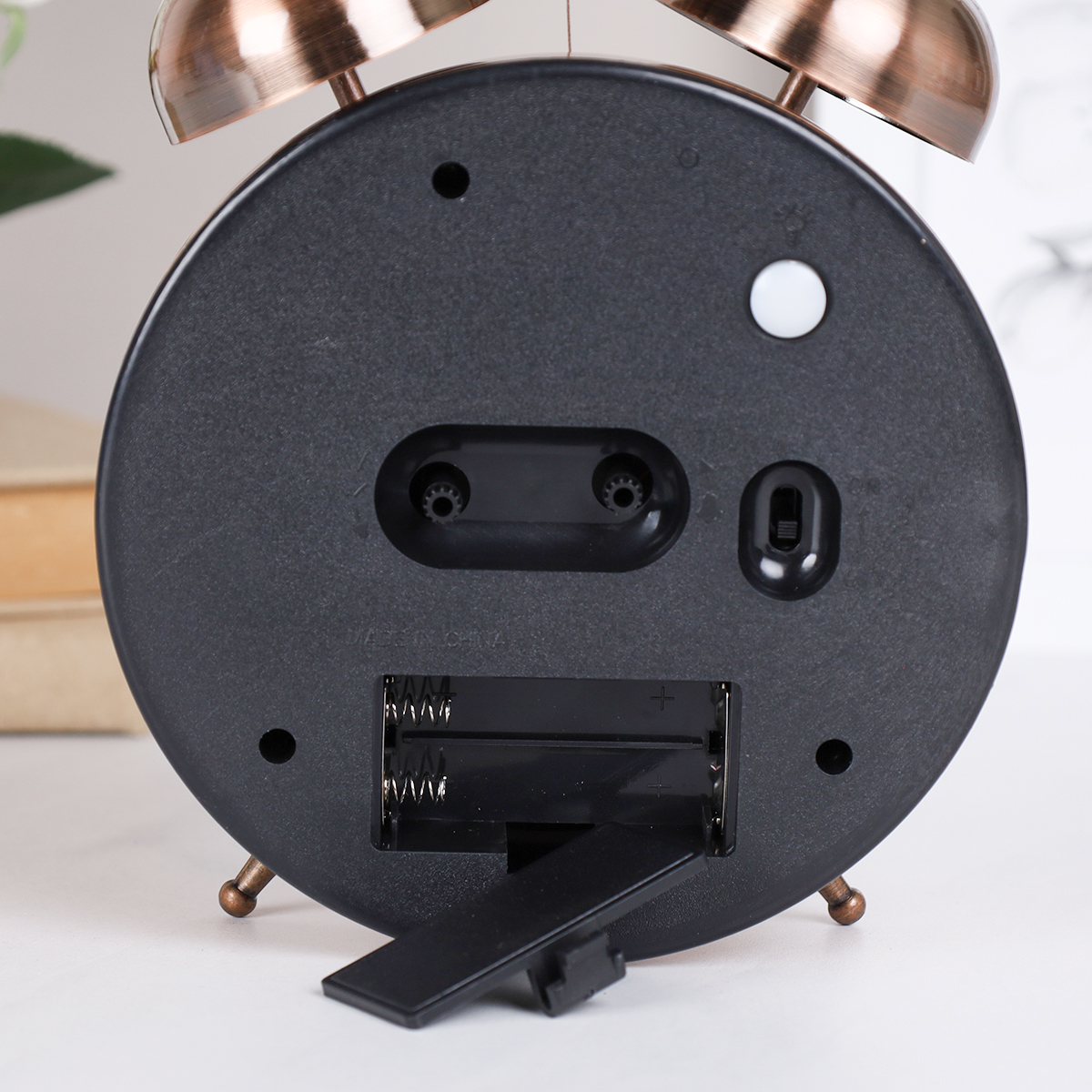 Будильник 13,5х6,5х20 см / 672 /уп 40/ 