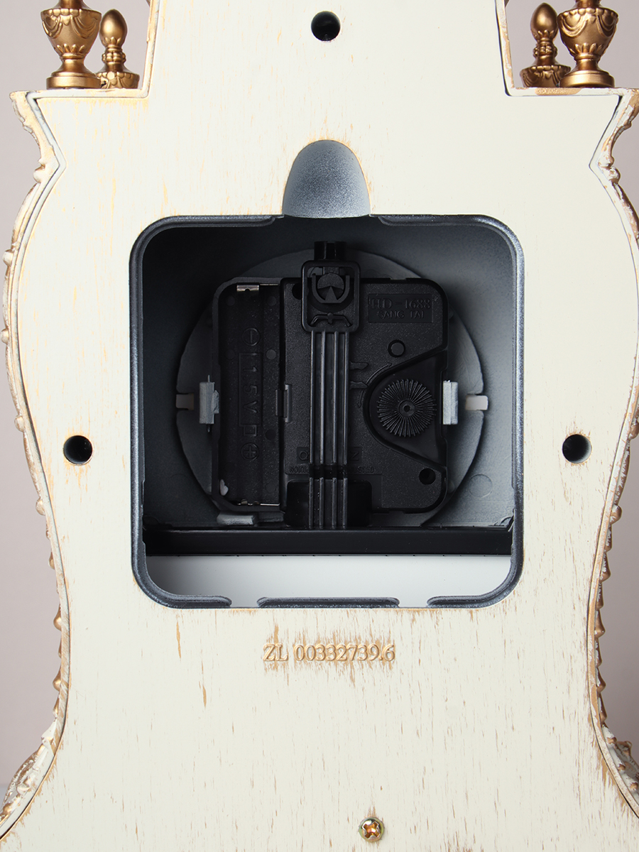 Часы настольные 28 см бежевые / 63317E /уп 18/ музыкальные