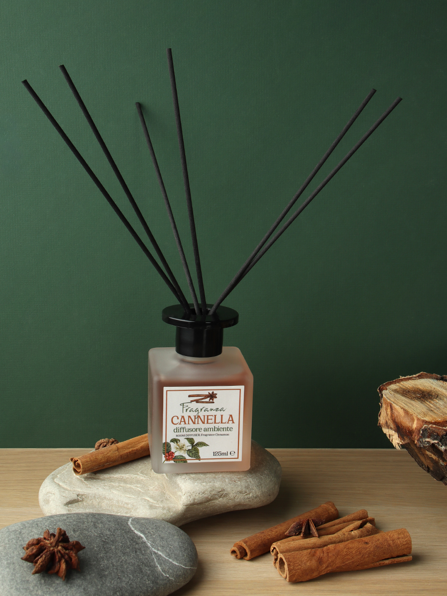 Жидкий ароматизатор с диффузором 125 мл (Сосна, корица, тальк и лаванда) / AF131022 /уп 12/48/серия MOSHI