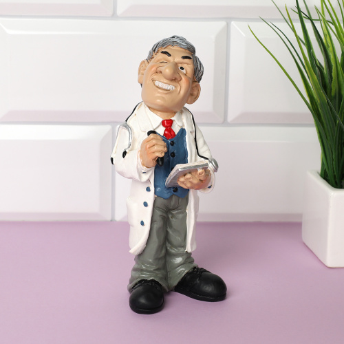 Фигурка Врач 16 см / 2059 /уп 72/