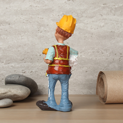 Фигурка Строитель 18 см / SS22-10 /уп 96/