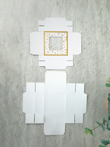 Коробка подарочная складная 12x12x5 см / 230 /уп 12/300/