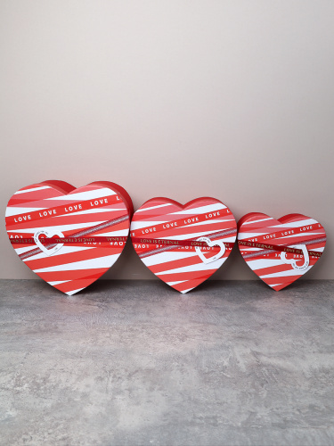 Коробка подарочная 3 штуки Сердце набор 22/19/16 / C2218-160 /уп 36/
