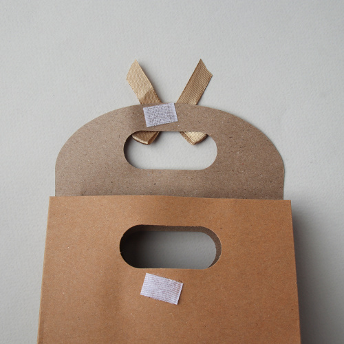 Коробка подарочная складная 20x14x7 см / 0519-3/B /уп 12/600/крафт