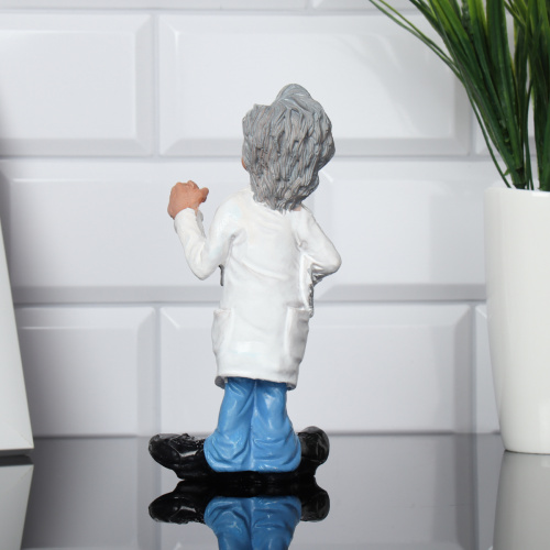 Фигурка Врач 16 см / SV22-13 /уп 96/