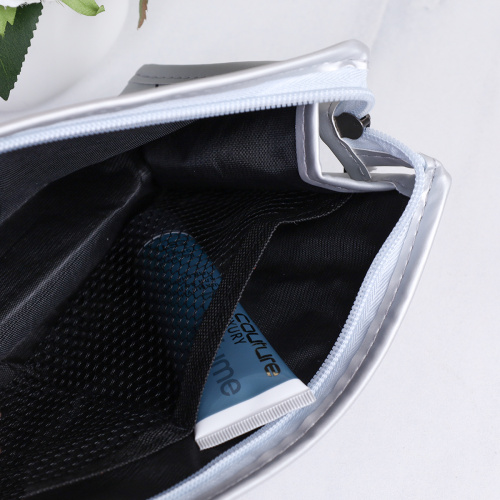 Косметичка 22х14,5х5 см / GENA-28 / серебро 690491