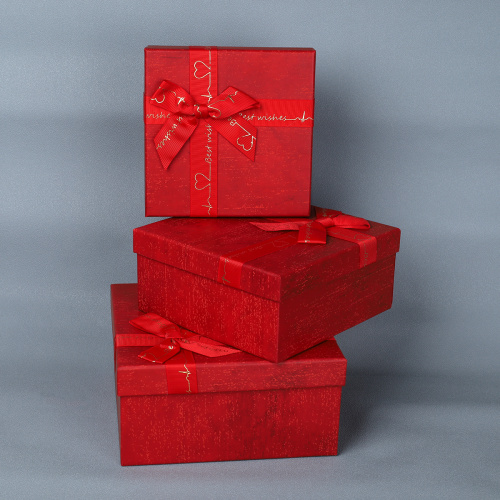 Коробка подарочная квадратная 3 штуки 19х19 см / 3403-1009 /уп 36/красная