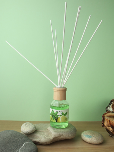 Жидкий ароматизатор с диффузором 100 мл ( Ягоды, море, лаванда, лимон )/ AF036 /уп 12/48/серия MOSHI