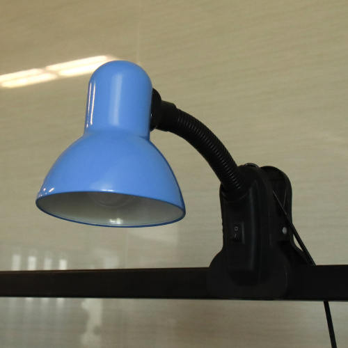 Светильник настольный на прищепке голубой / 108BXIAO-7 / Ex27 /уп 70/