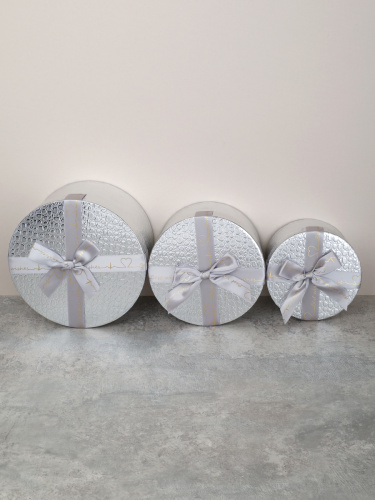 Коробка подарочная круглая 3 штуки 20х20х11 см / 3406-03 /уп 30/серебро