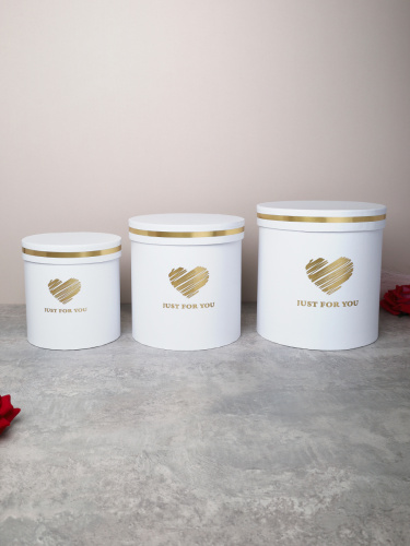 Коробка подарочная 3 штуки белый / M0532-1W /уп 18/